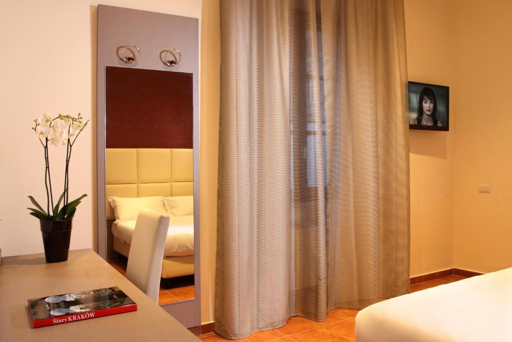 Hearth Hotel