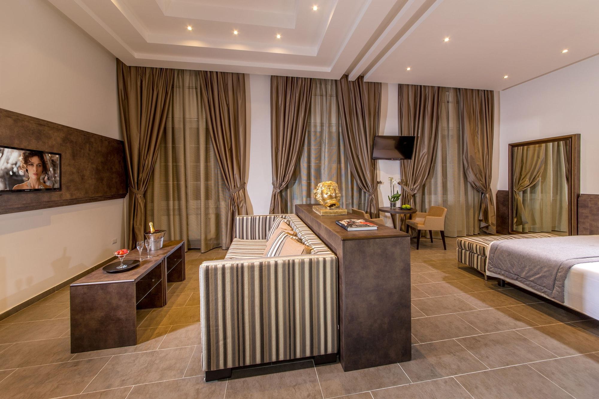 Hearth Hotel 3*