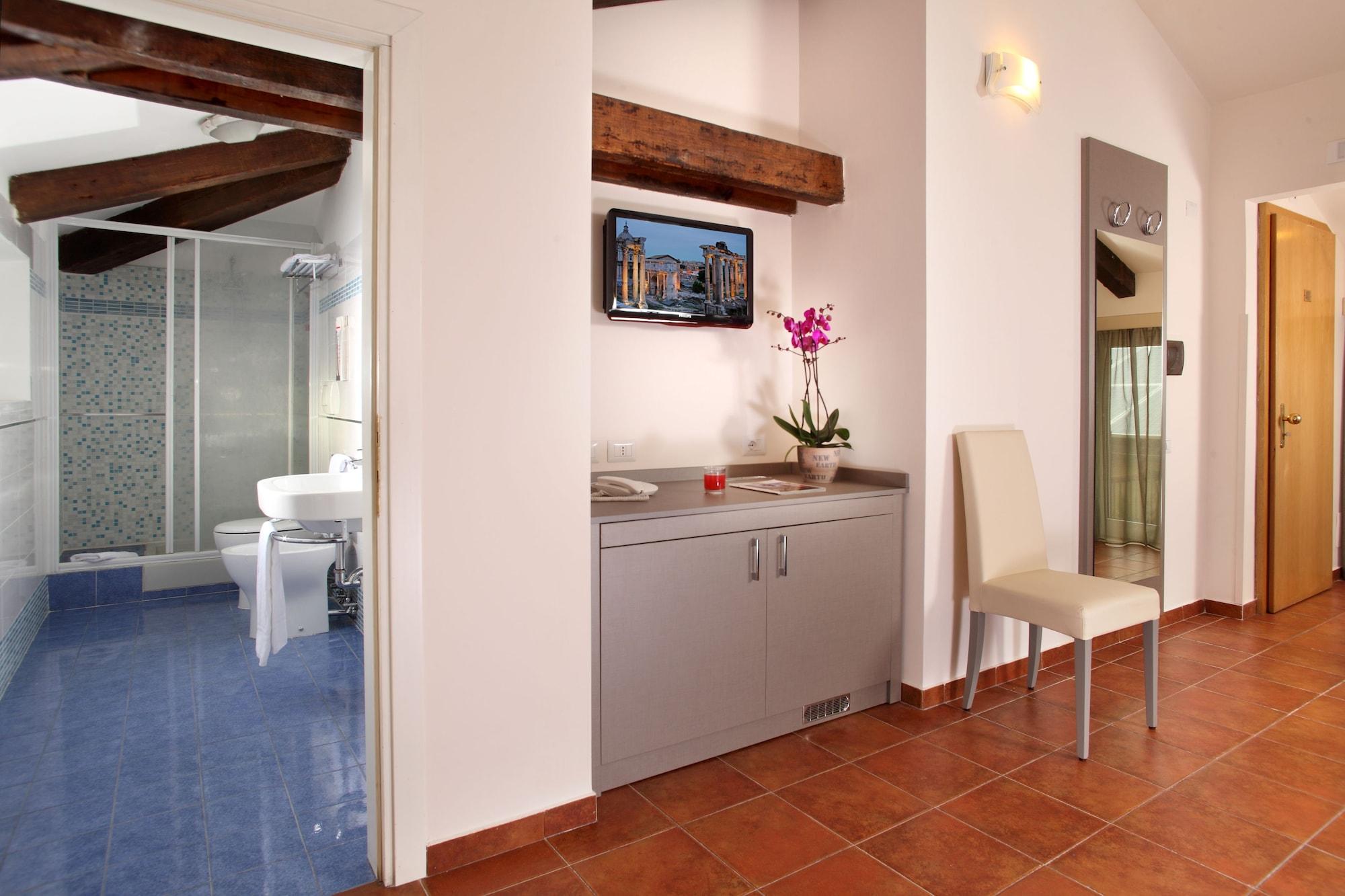 Hearth Hotel Roma