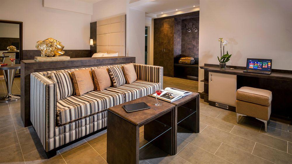 Hearth Hotel